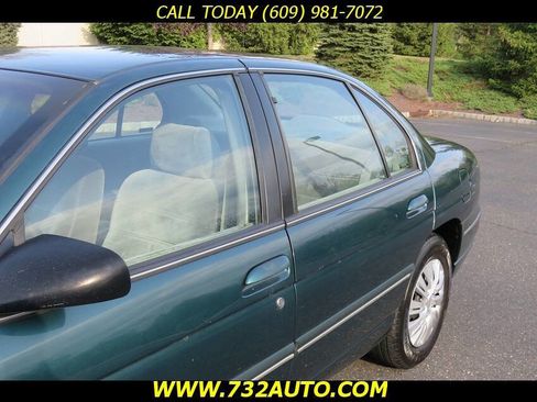 Used 1997 Chevrolet Lumina w/ Preferred Equipment Group 1 FWD image 25