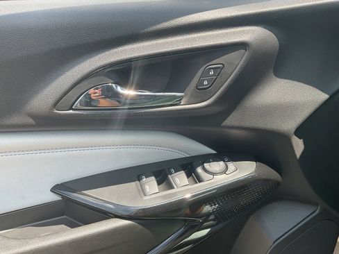Used 2025 Chevrolet Trax LT FWD image 15