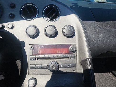 Used 2008 Pontiac Solstice GXP w/ Premium Package image 28