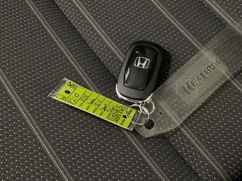 Used 2026 Honda CR-V Sport image 40
