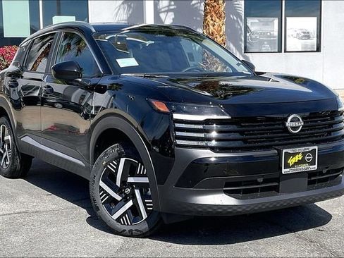 New 2026 Nissan Kicks SV image 13