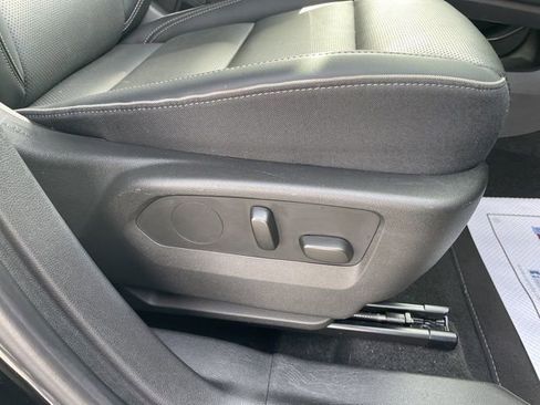 Used 2023 Buick Envision Essence FWD image 15