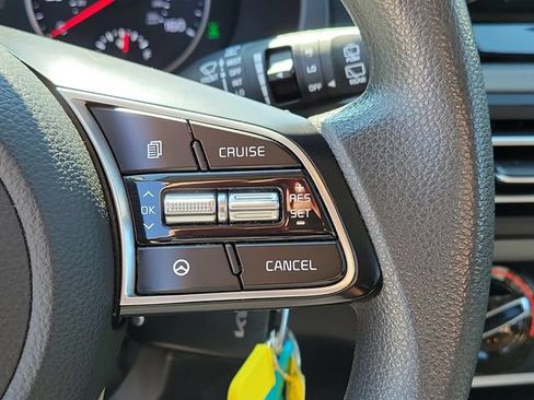 Used 2023 Kia Seltos LX AWD/4WD image 9
