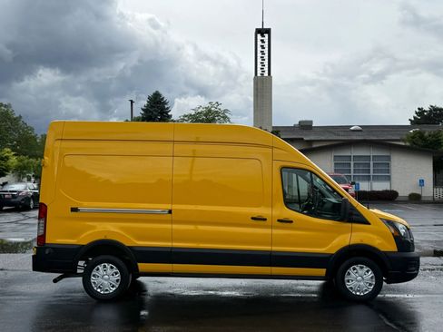 Used 2023 Ford Transit 250 148 High Roof w/ Load Area Protection Package RWD image 7