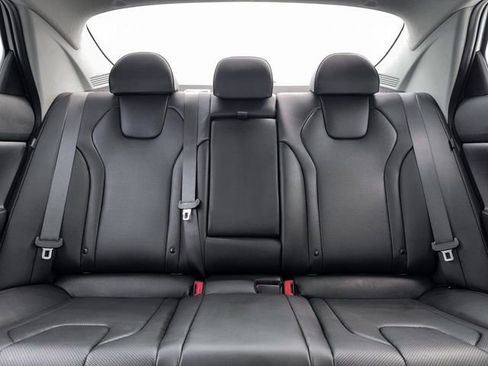 New 2026 Hyundai Elantra Limited FWD image 16