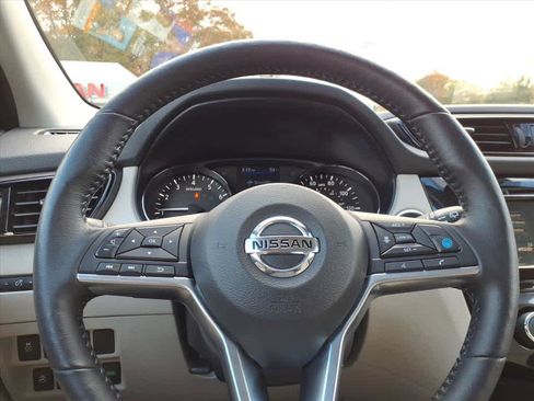 Certified 2022 Nissan Rogue Sport SV w/ Technology Package image 25