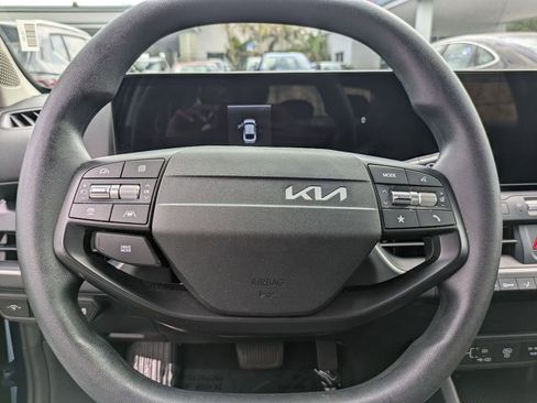 Used 2025 Kia K4 LXS image 20