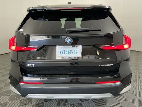 Certified 2025 BMW X1 xDrive28i w/ Convenience Package image 9