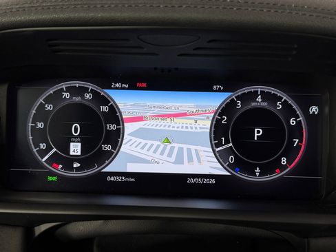 Used 2018 Land Rover Discovery HSE AWD/4WD image 18