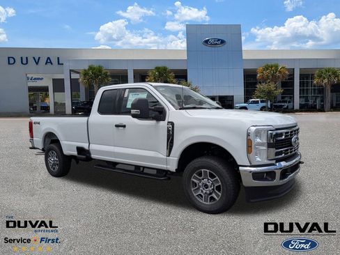 New 2025 Ford F350 XLT w/ FX4 Off-Road Package image 1