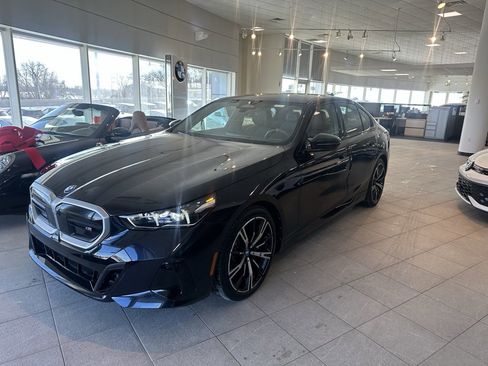 Used 2024 BMW i5 M60 w/ Executive Package image 18