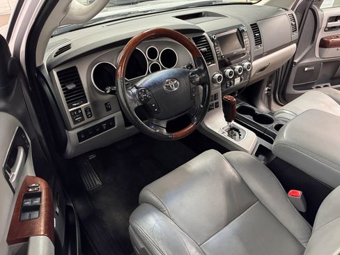 Used 2012 Toyota Sequoia Platinum image 19