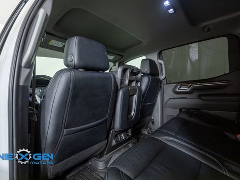 Used 2023 GMC Sierra 1500 SLE AWD/4WD image 25