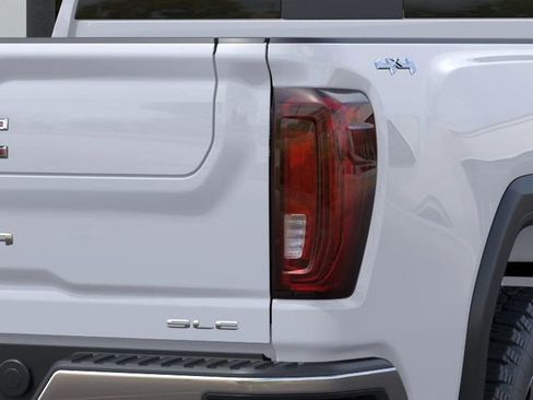New 2026 GMC Sierra 2500 SLE w/ SLE Value Package; AWD/4WD image 11
