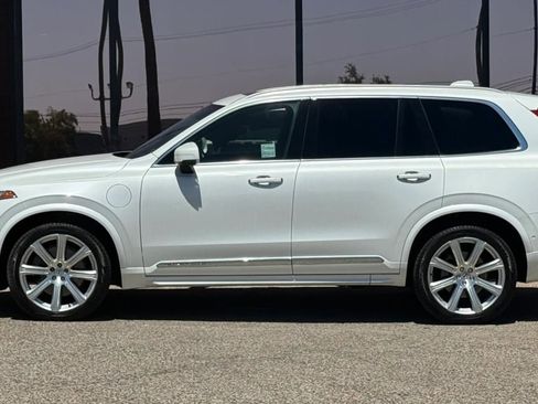 Used 2017 Volvo XC90 T8 Inscription w/ Luxury Package AWD/4WD image 4