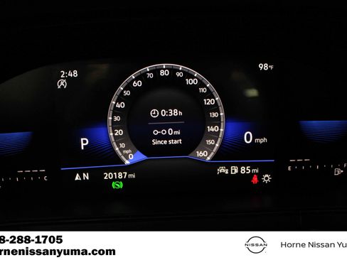 Used 2023 Volkswagen Taos SE w/ Panoramic Sunroof Package FWD image 8