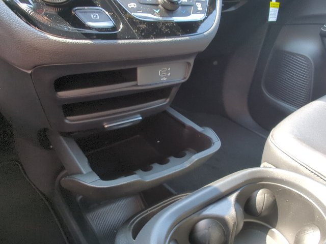 New 2026 Chrysler Pacifica Select FWD image 17