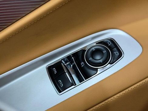 Used 2024 Chevrolet Corvette Stingray Preferred Cpe image 23