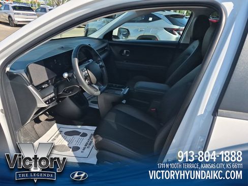 Used 2025 Hyundai Ioniq 5 SEL RWD image 9