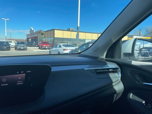 Used 2025 Buick Encore GX Preferred image 34