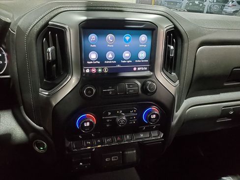 Used 2021 Chevrolet Silverado 1500 LT w/ Safety Package AWD/4WD image 30