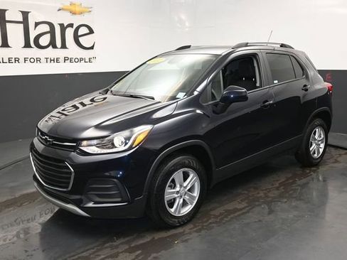 Used 2022 Chevrolet Trax LT w/ LT Convenience Package AWD/4WD image 26