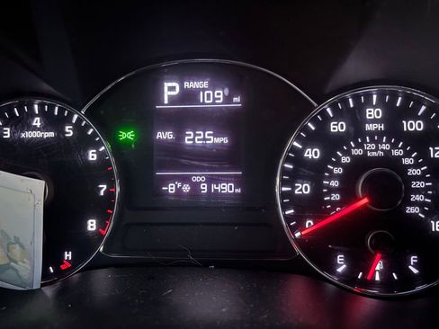 Used 2017 Kia Forte LX image 11