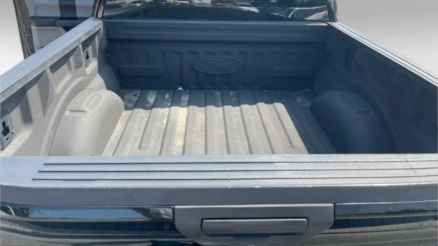 Used 2018 Ford F150 XL w/ Equipment Group 101A Mid RWD image 8