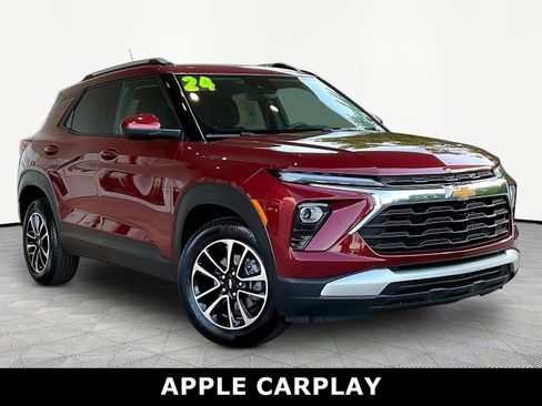 Used 2024 Chevrolet TrailBlazer LT FWD image 3