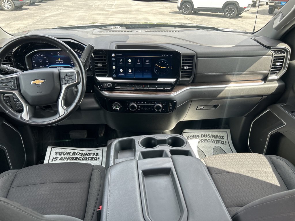 Used 2022 Chevrolet Silverado 1500 LT AWD/4WD image 19