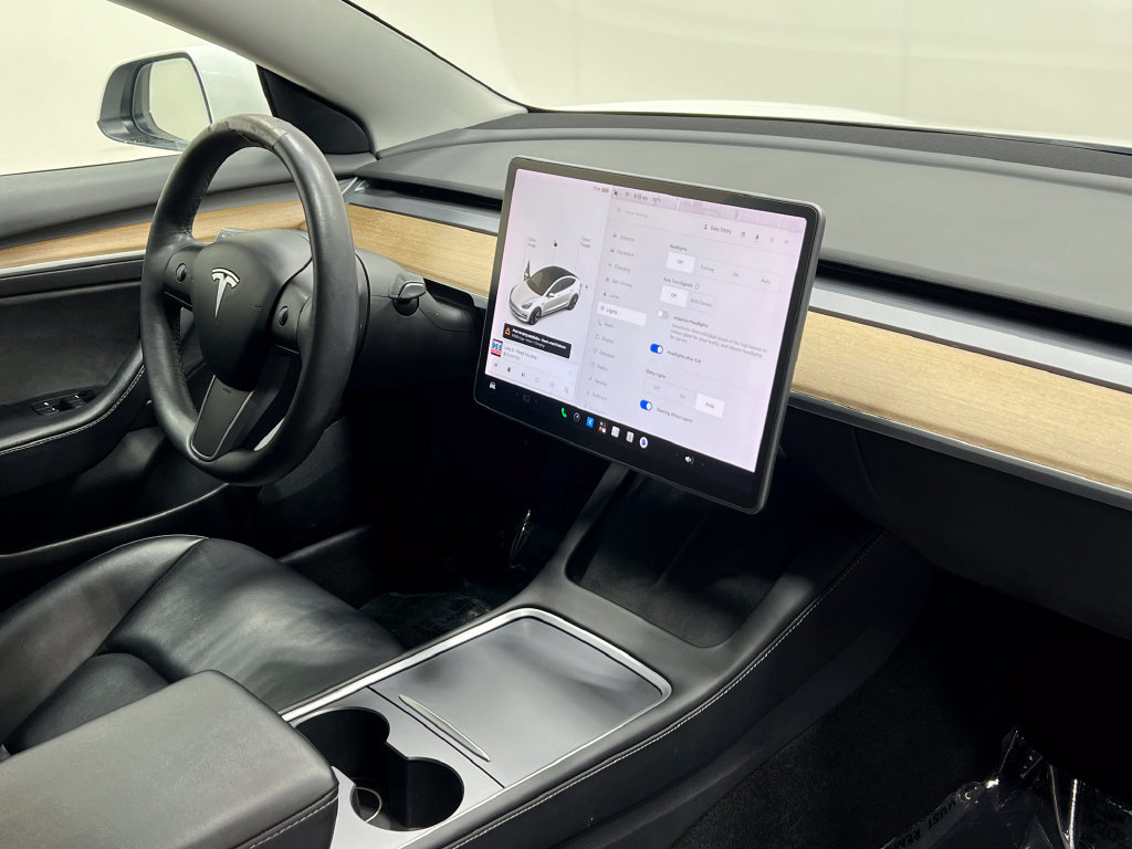 Used 2021 Tesla Model 3 Standard Range Plus RWD image 21