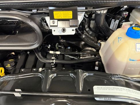 Used 2026 RAM ProMaster 2500 w/ Convenience Group FWD image 31