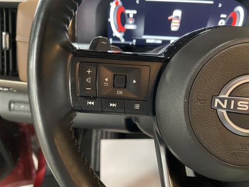 Used 2023 Nissan Pathfinder Platinum w/ Cargo Package image 21