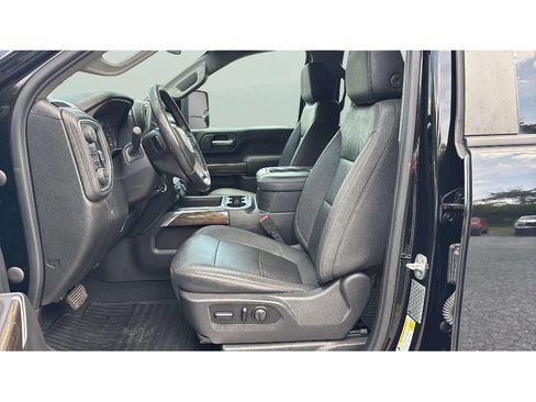 Used 2021 Chevrolet Silverado 2500 LT w/ Midnight Edition AWD/4WD image 10