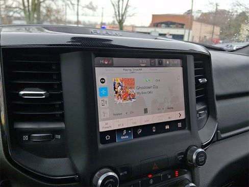 Used 2022 RAM 1500 Big Horn w/ Built-to-serve Edition image 16