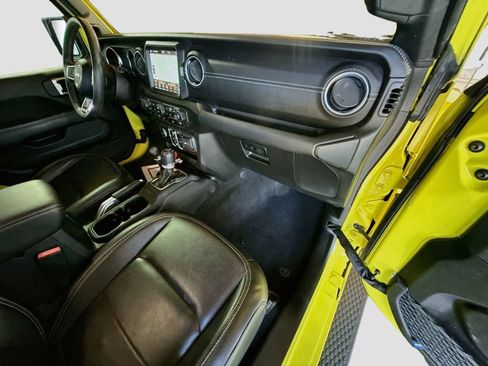 Certified 2022 Jeep Wrangler Unlimited Sahara w/ Cold Weather Group AWD/4WD image 37