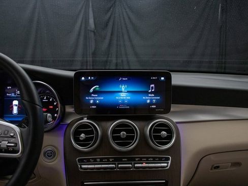 Used 2022 Mercedes-Benz GLC 300 4MATIC image 25