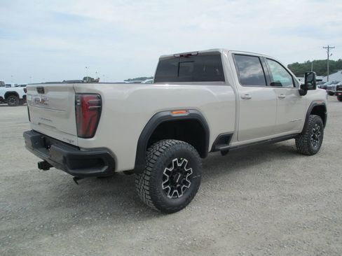 New 2026 GMC Sierra 2500 AT4X AWD/4WD image 5