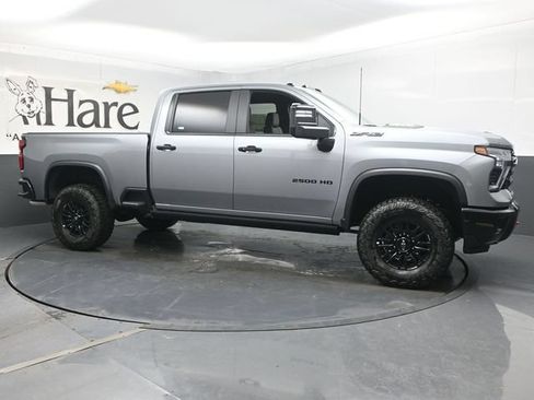 New 2026 Chevrolet Silverado 2500 ZR2 w/ LPO, Dark Essentials Package AWD/4WD image 27