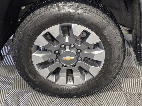 Certified 2021 Chevrolet Silverado 2500 LT w/ All Star Edition AWD/4WD image 8