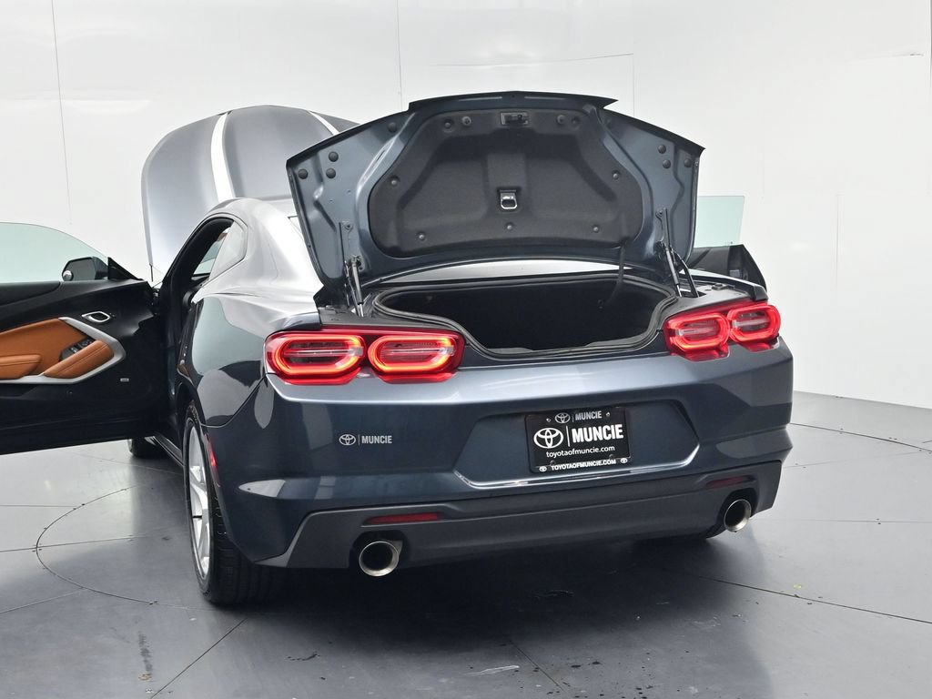 Used 2020 Chevrolet Camaro LT w/ Technology Package RWD image 56