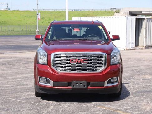 Used 2019 GMC Yukon Denali w/ Denali Ultimate Package AWD/4WD image 4