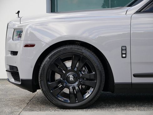Certified 2021 Rolls-Royce Cullinan image 11