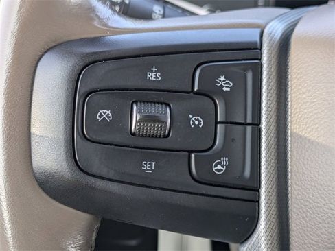 Used 2021 GMC Yukon XL Denali w/ Denali Premium Package image 29