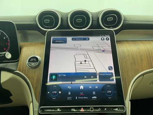 Certified 2024 Mercedes-Benz GLC 300 4MATIC image 4