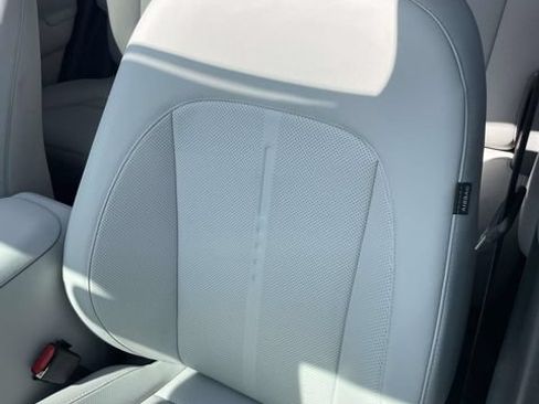 Used 2024 Hyundai Kona Limited AWD/4WD image 17
