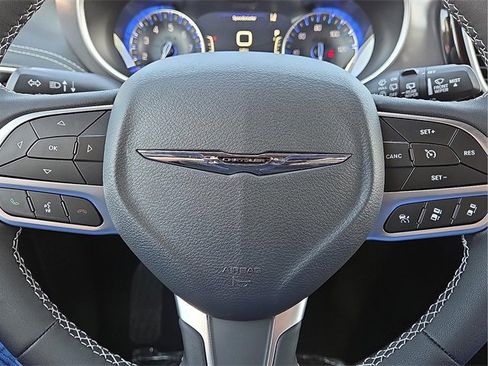 New 2026 Chrysler Pacifica Select image 20