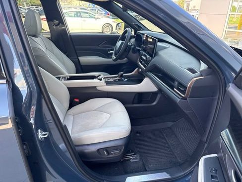 Used 2026 Toyota Grand Highlander AWD Hybrid image 34