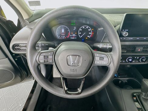 Used 2025 Honda HR-V LX image 12