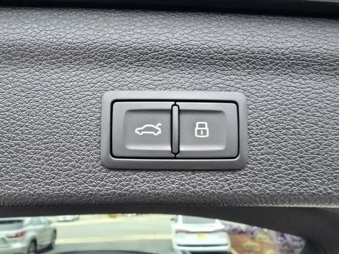 New 2025 Audi Q3 2.0T Premium Plus image 14